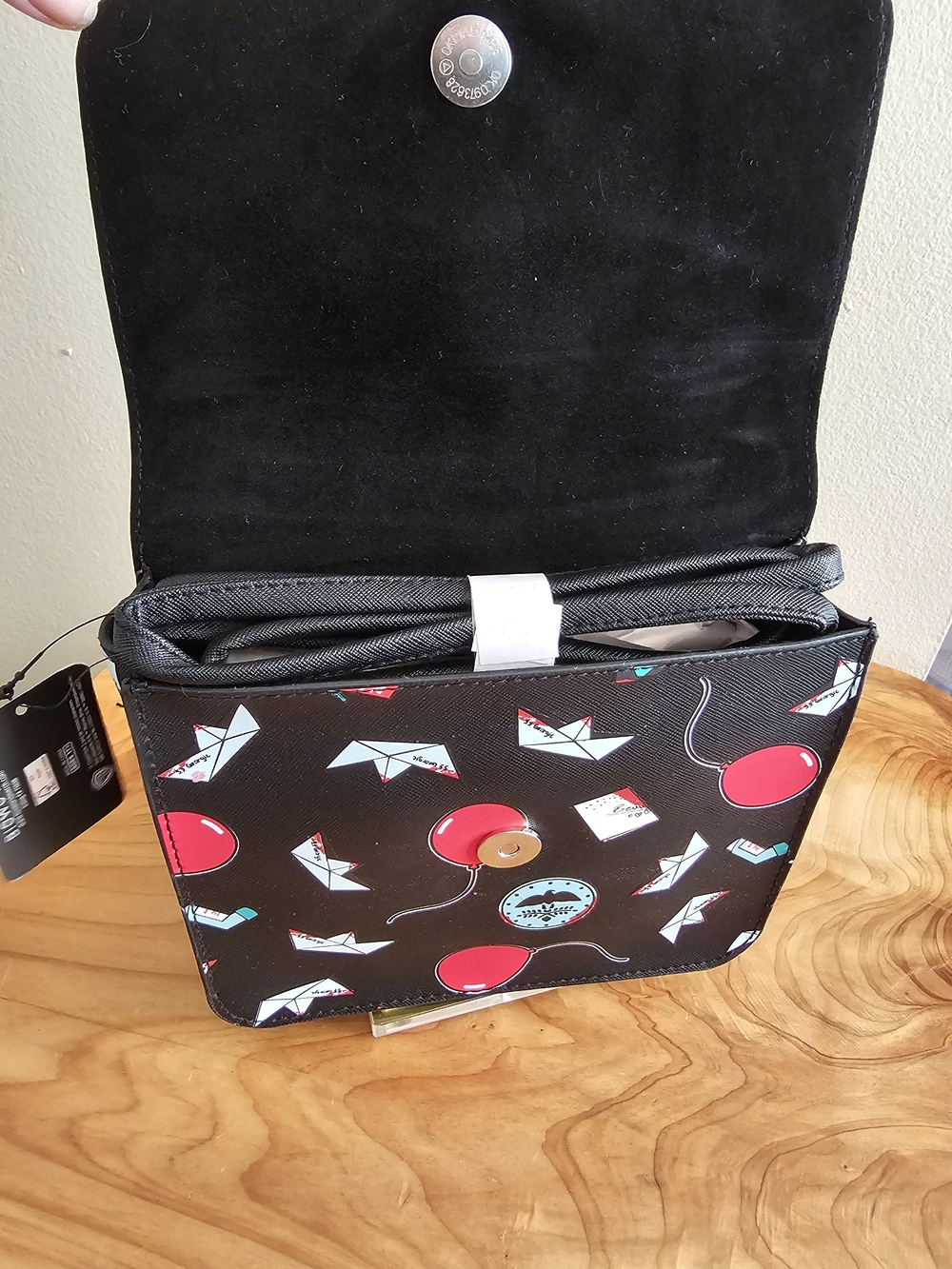 Bioworld Black IT Themed Crossbody Bag with Red Balloon Accent - Picture 5 of 7